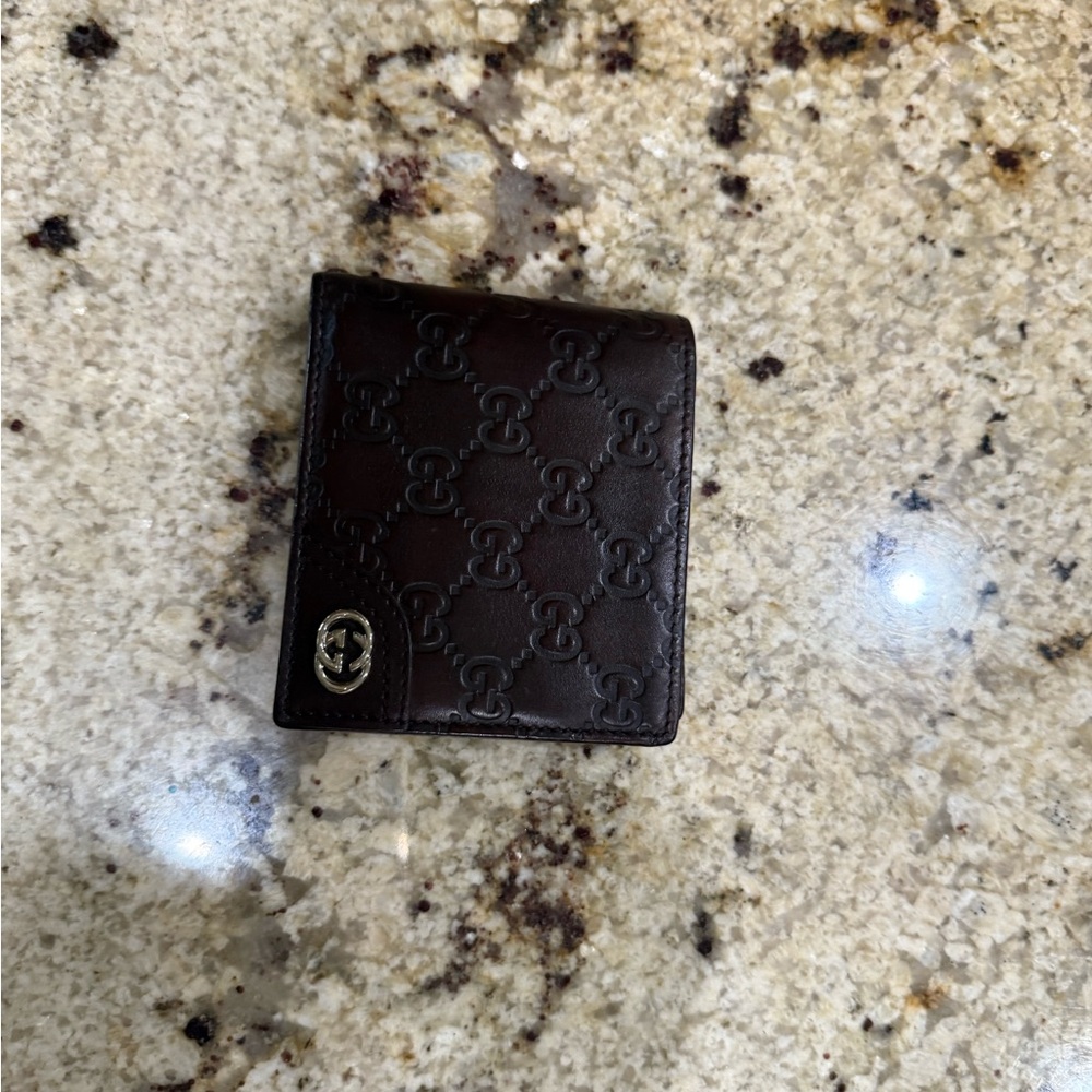 Gucci Signature G Leather Bi Fold  Wallet AUTHENTIC - Picture 6 of 6